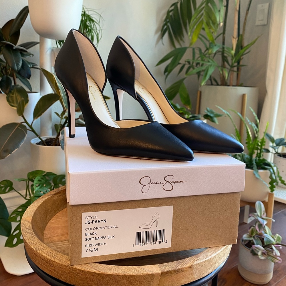 NIB Jessica Simpson Classic Black Pump 7.5